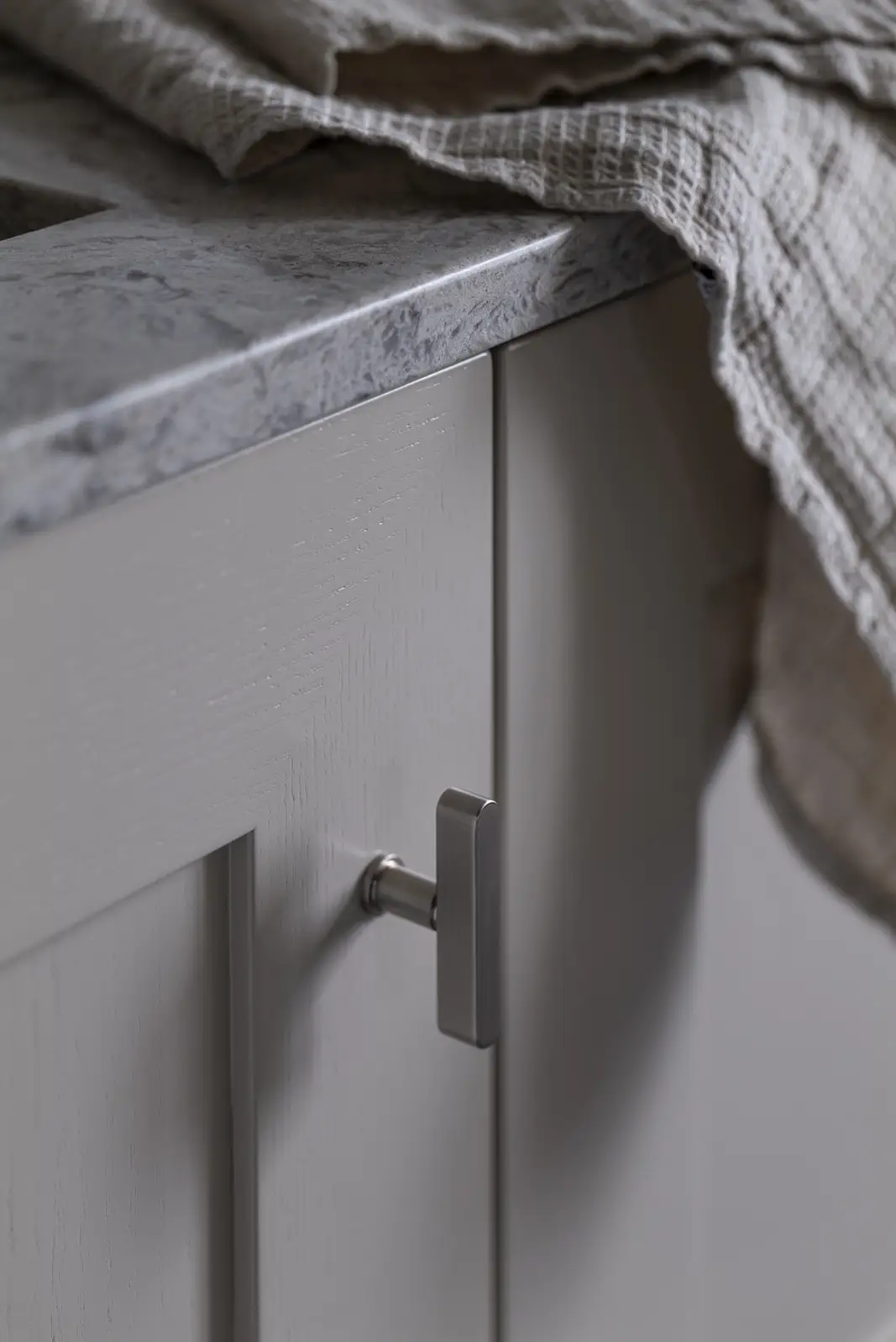 200908_kh_torso_ax_00436