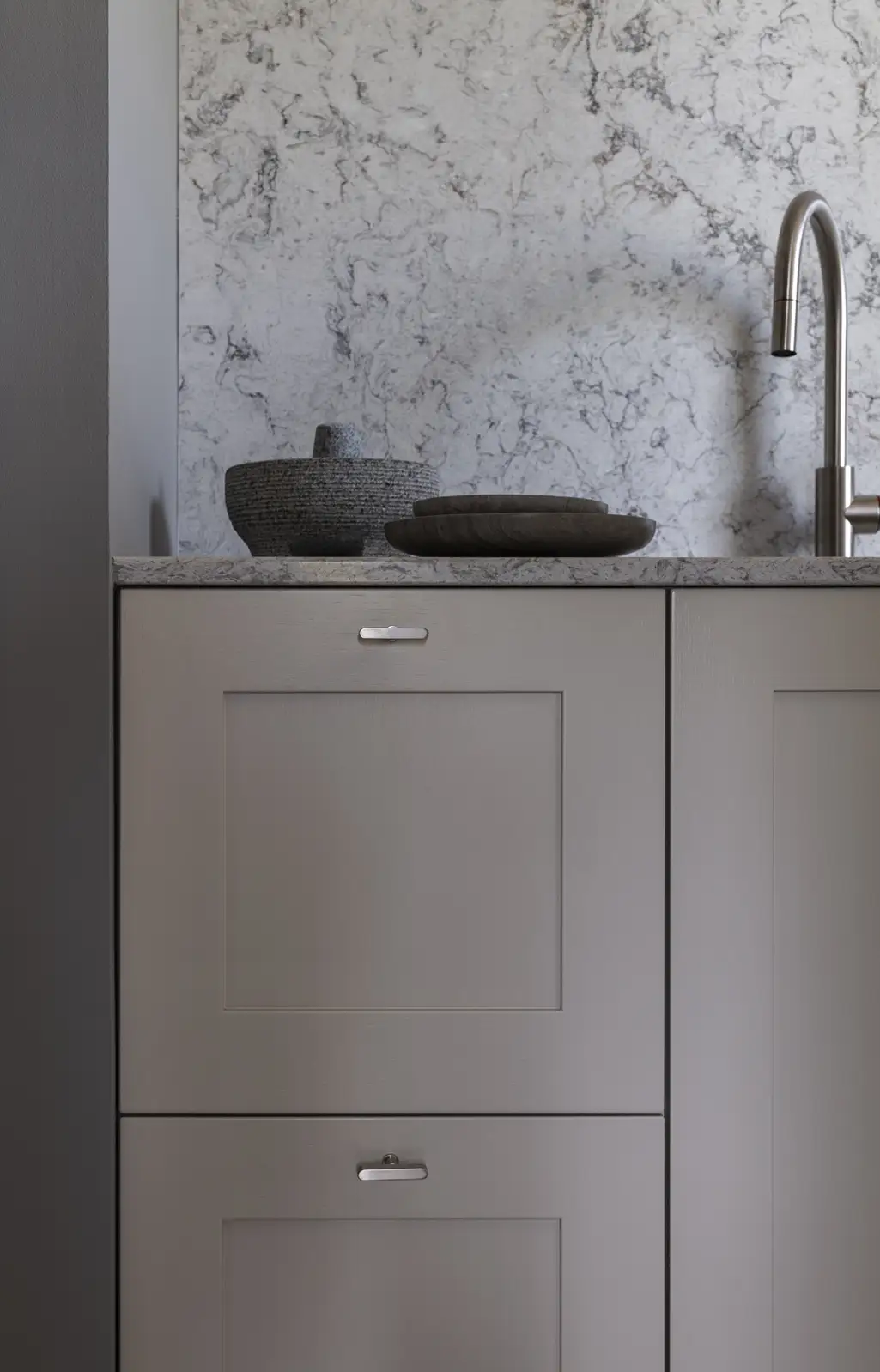 200908_kh_torso_ax_00440